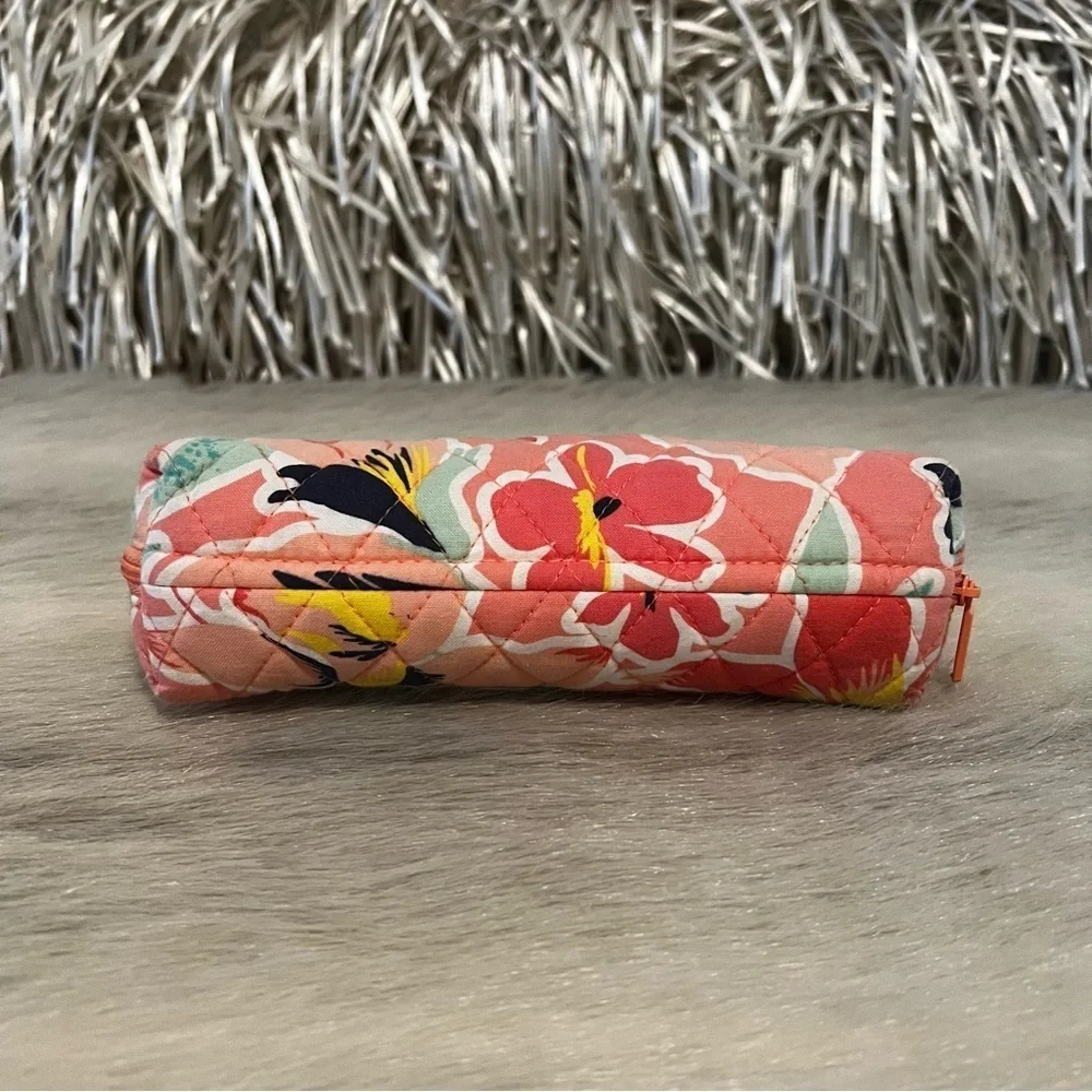 VERA BRADLEY Rain Forest Lily 2023 Coral Cosmetic Case Green Floral Tropical